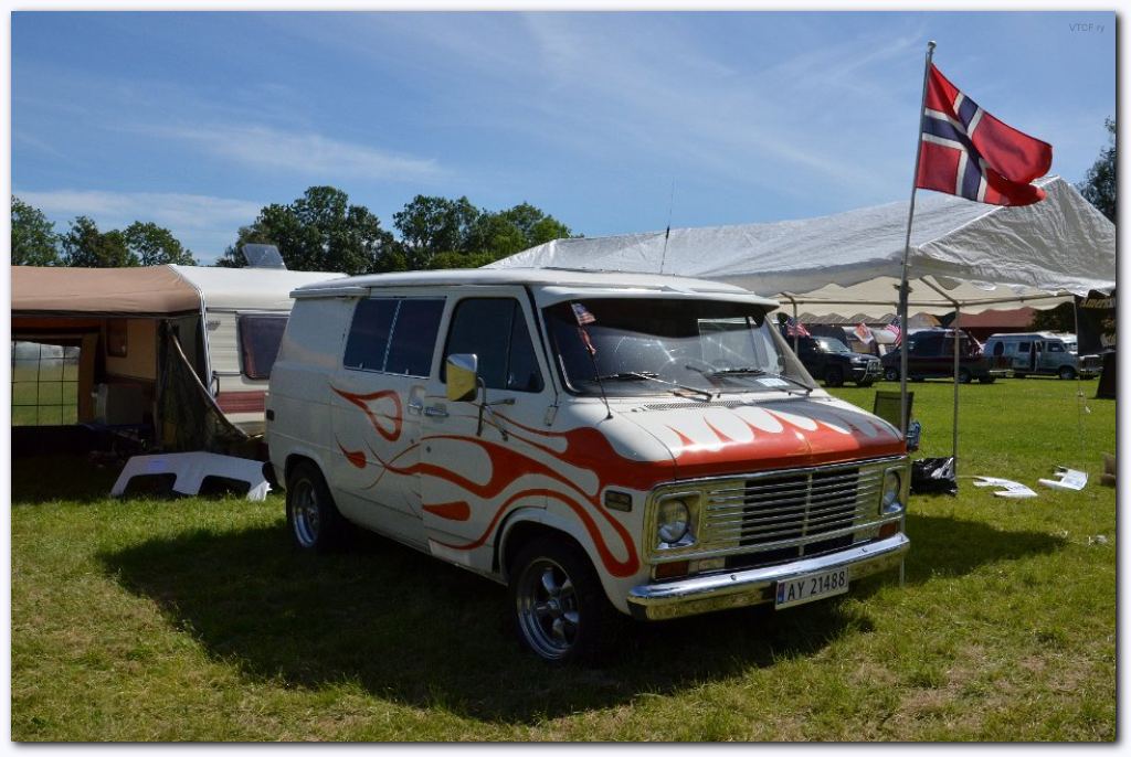 1000x661 pixels (115K)