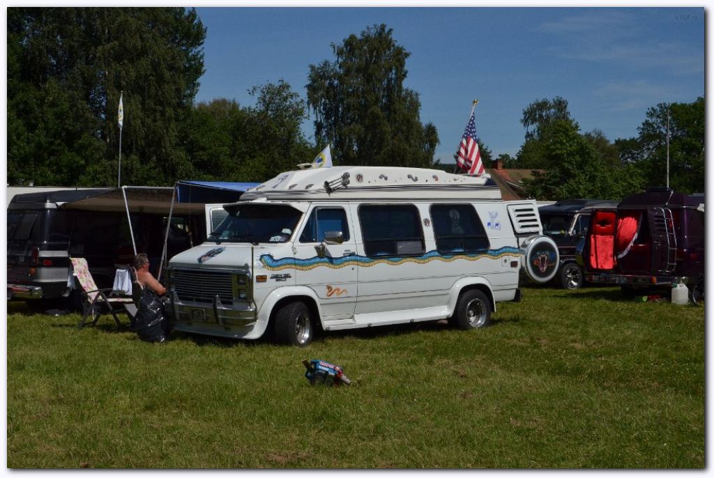 1000x661 pixels (128K)