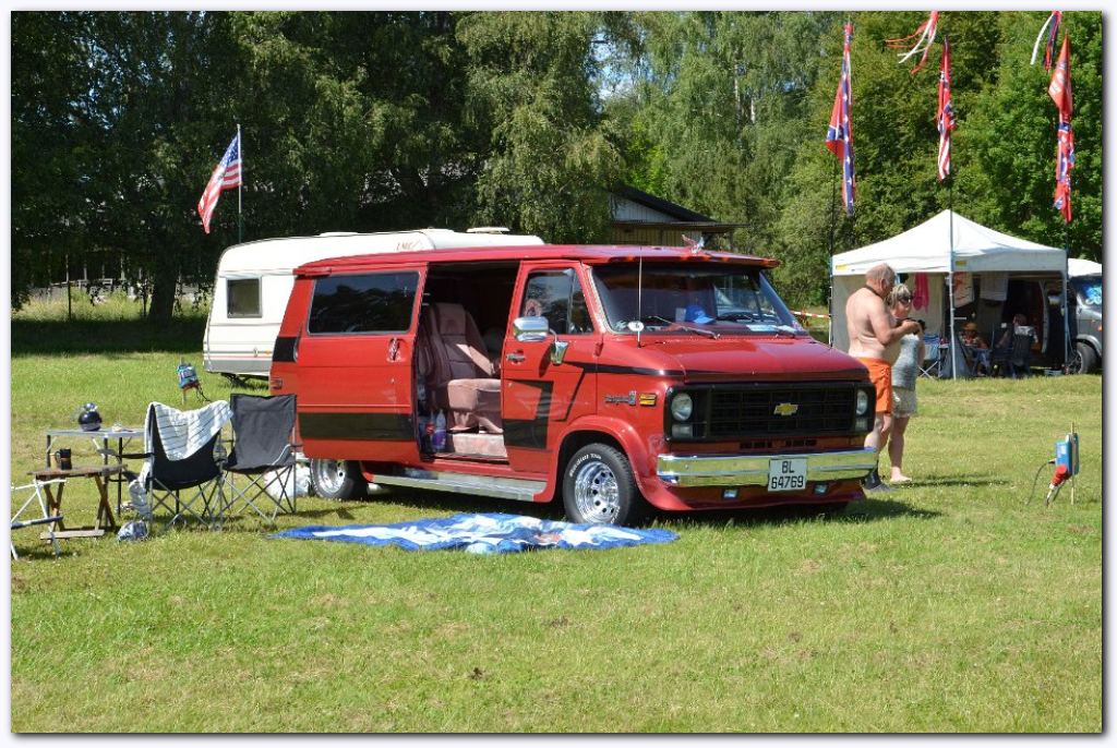 1000x661 pixels (180K)