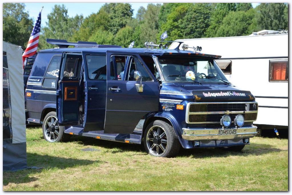 1000x661 pixels (145K)