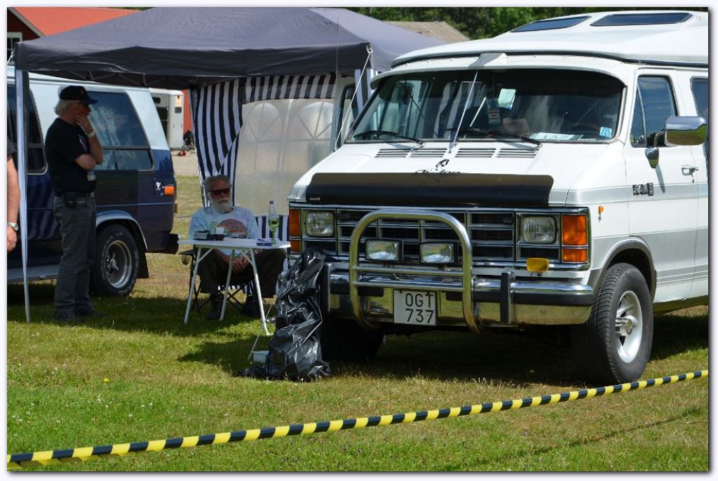 1000x661 pixels (141K)