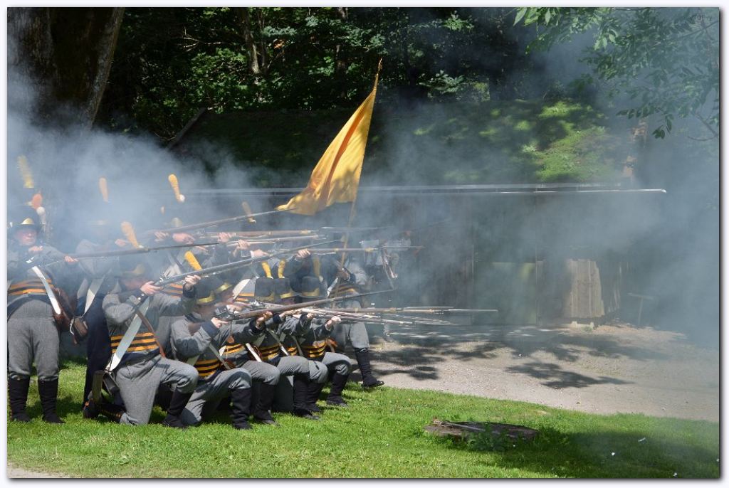 1000x661 pixels (120K)