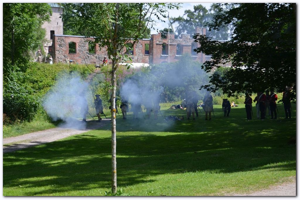 1000x661 pixels (157K)