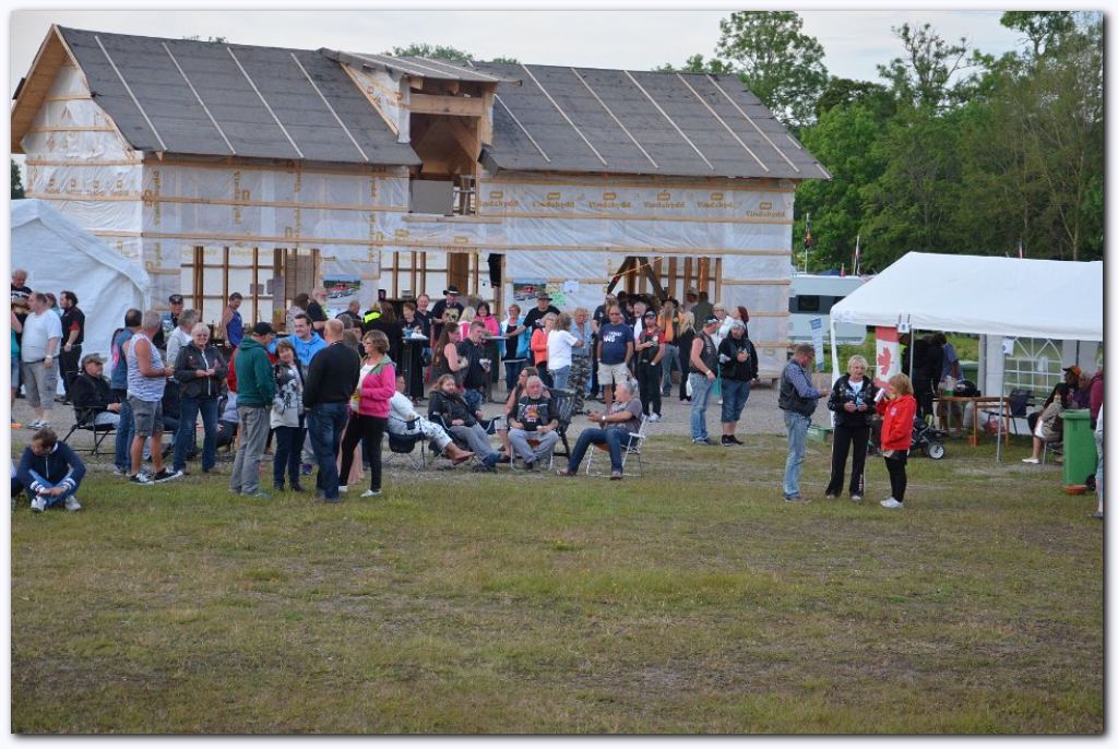 1000x661 pixels (144K)