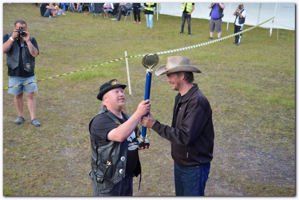 1000x661 pixels (127K)