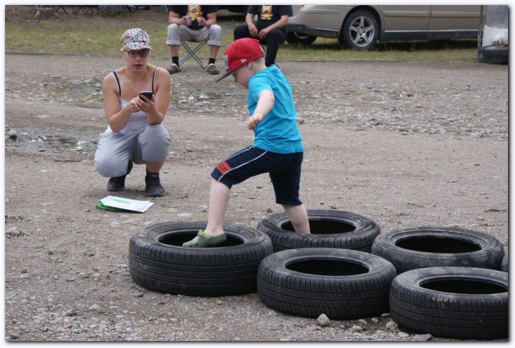 1000x668 pixels (129K)