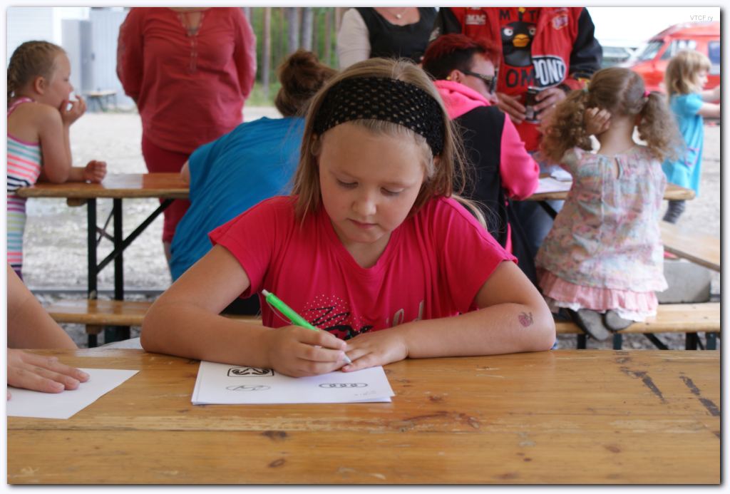 1000x668 pixels (93K)