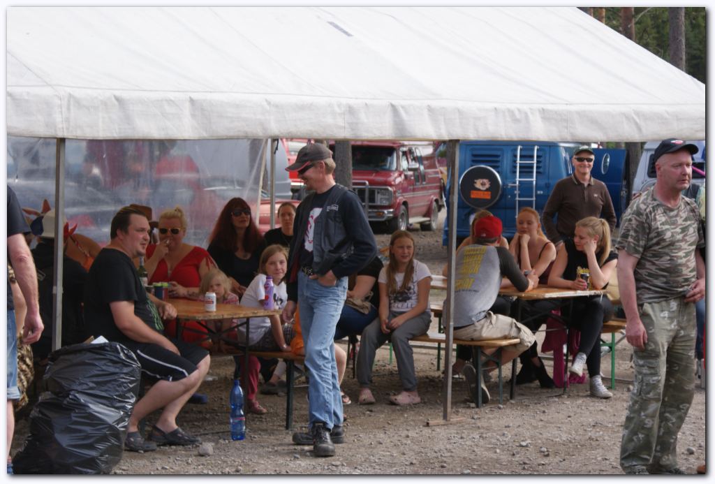 1000x668 pixels (108K)