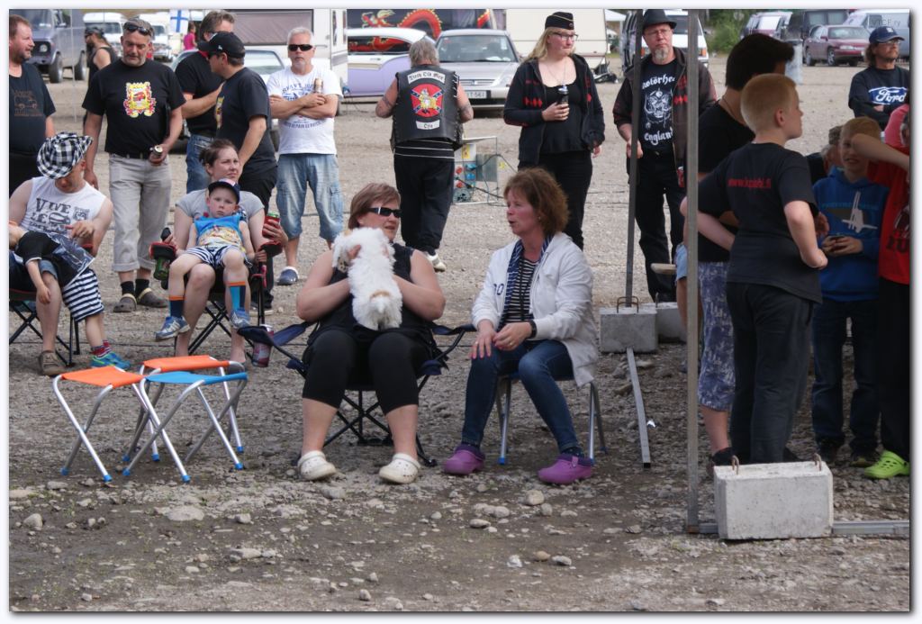 1000x668 pixels (142K)