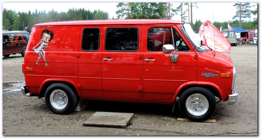 1000x522 pixels (104K)