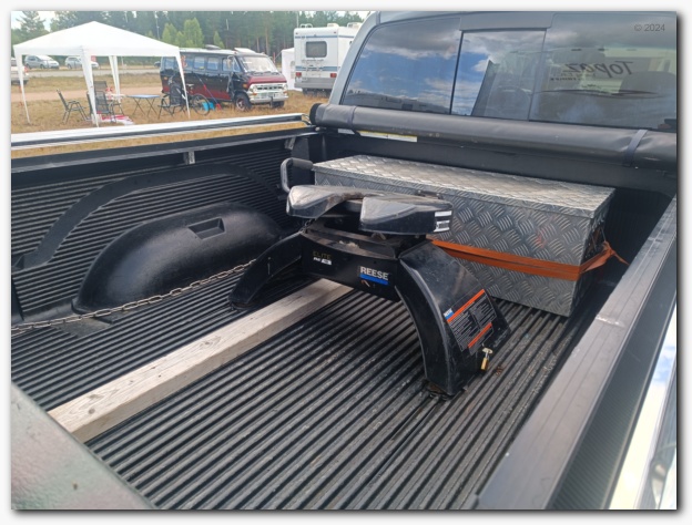 602x451 pixels (129K)