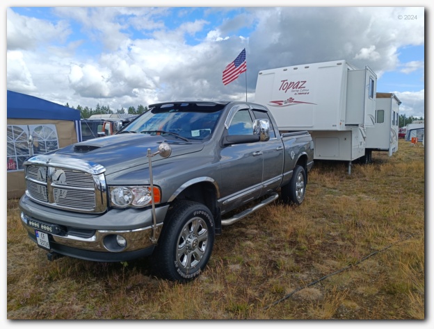 602x451 pixels (127K)