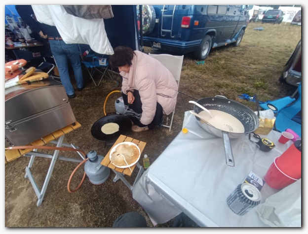 602x452 pixels (125K)